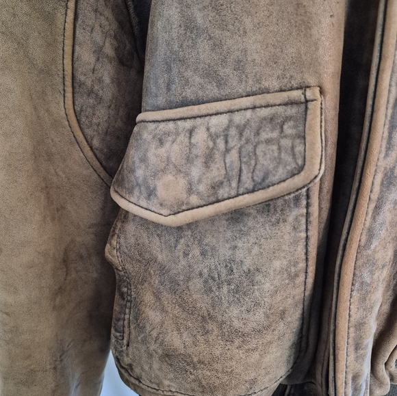 Vtg U2 Wear Me Out Leather Bomber Jacket - Mens sz 46- Distressed/Inner print - Picture 2 of 16